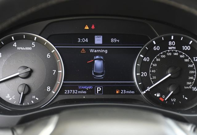 Used 2023 INFINITI QX50 Sport image 10