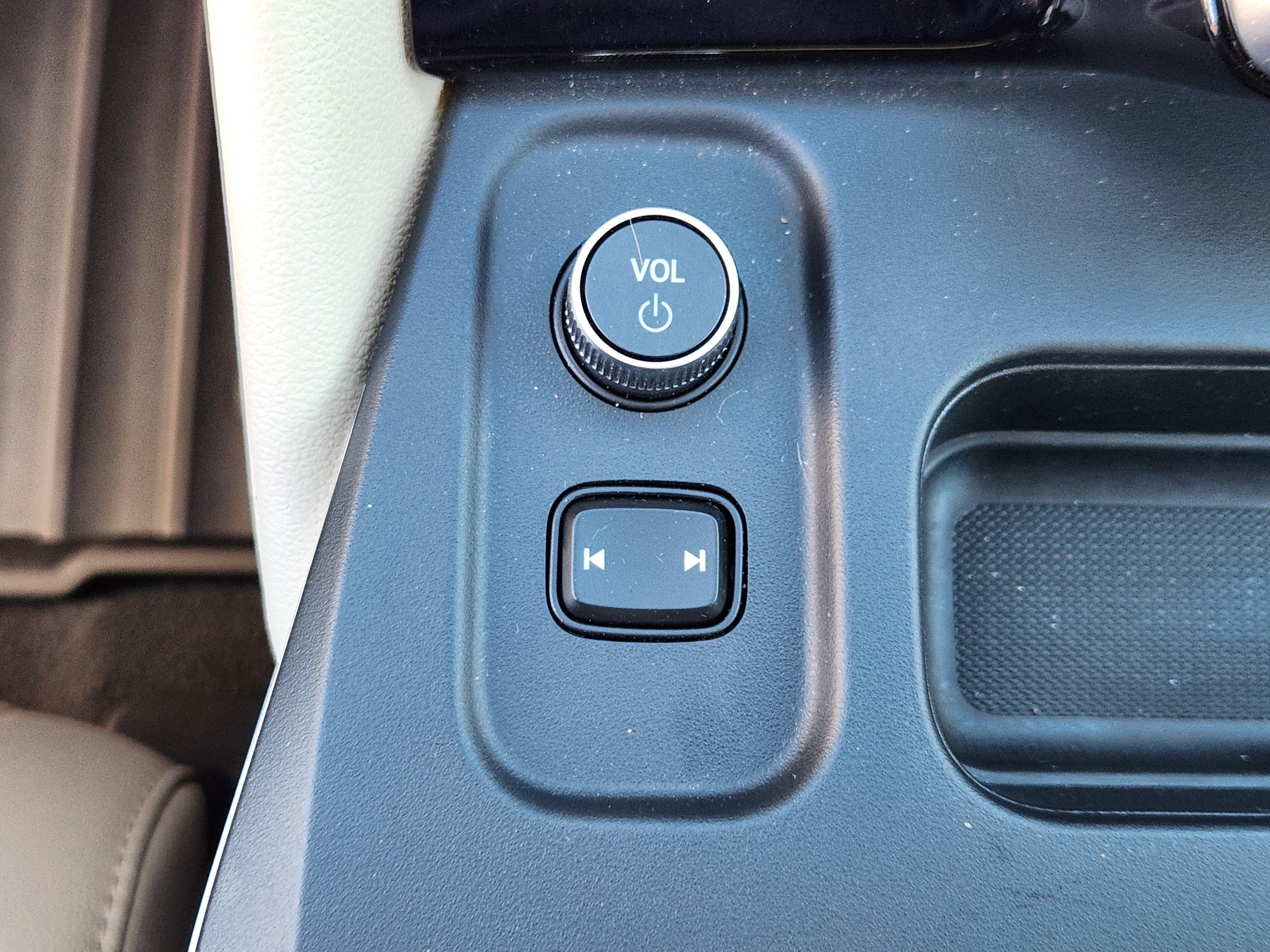 Certified 2026 Acura MDX SH-AWD image 25