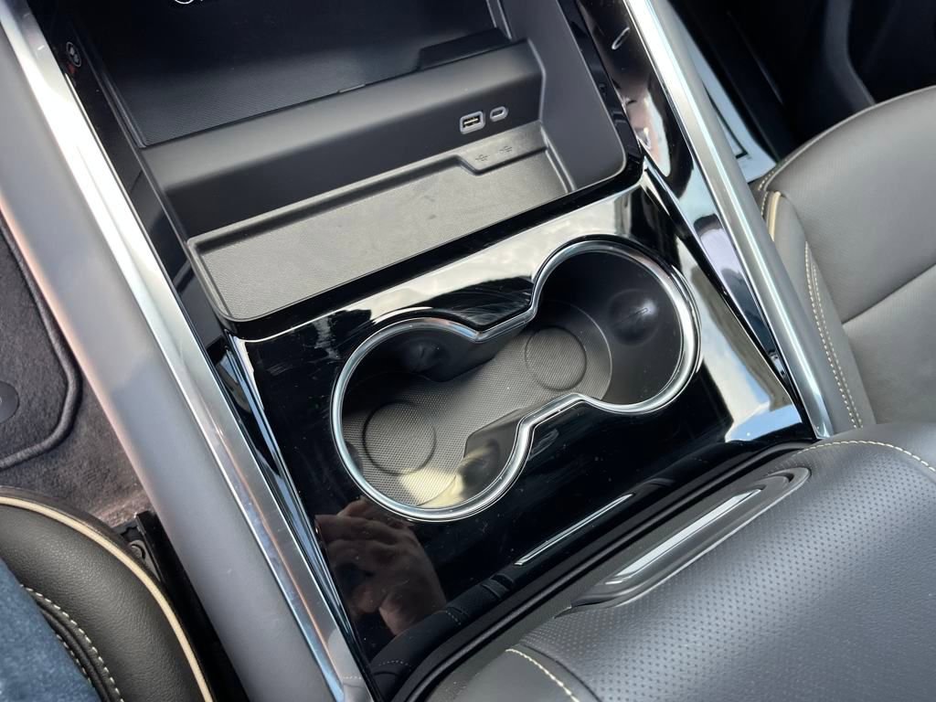 New 2025 Chevrolet Tahoe Premier w/ Sun And Tow Package image 16