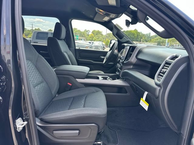 New 2026 RAM 1500 Express AWD/4WD image 43