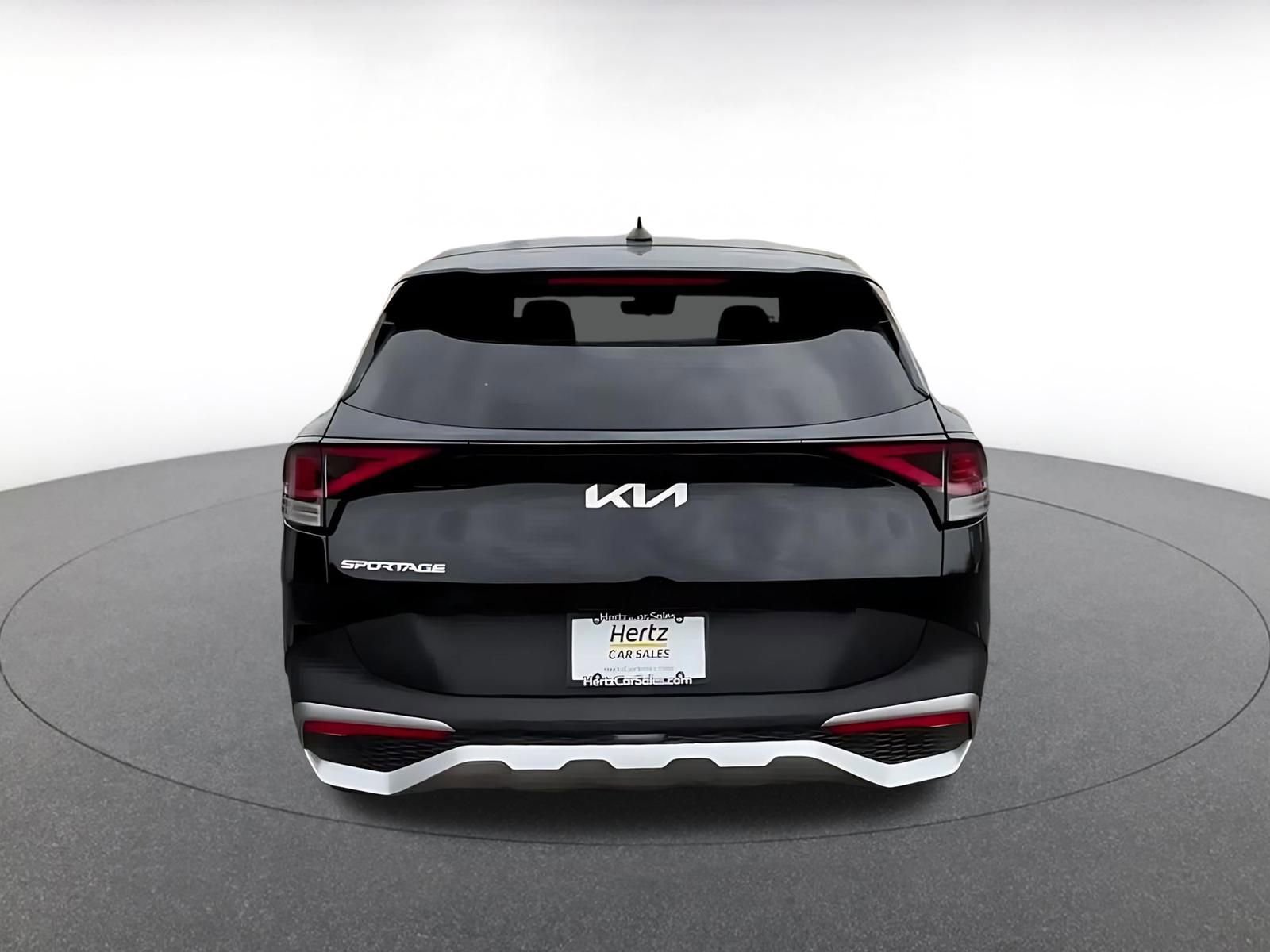 Used 2025 Kia Sportage LX image 12