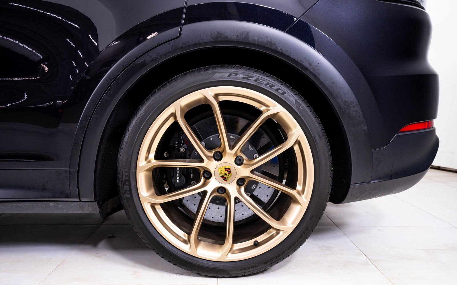 Used 2022 Porsche Cayenne Turbo GT image 12