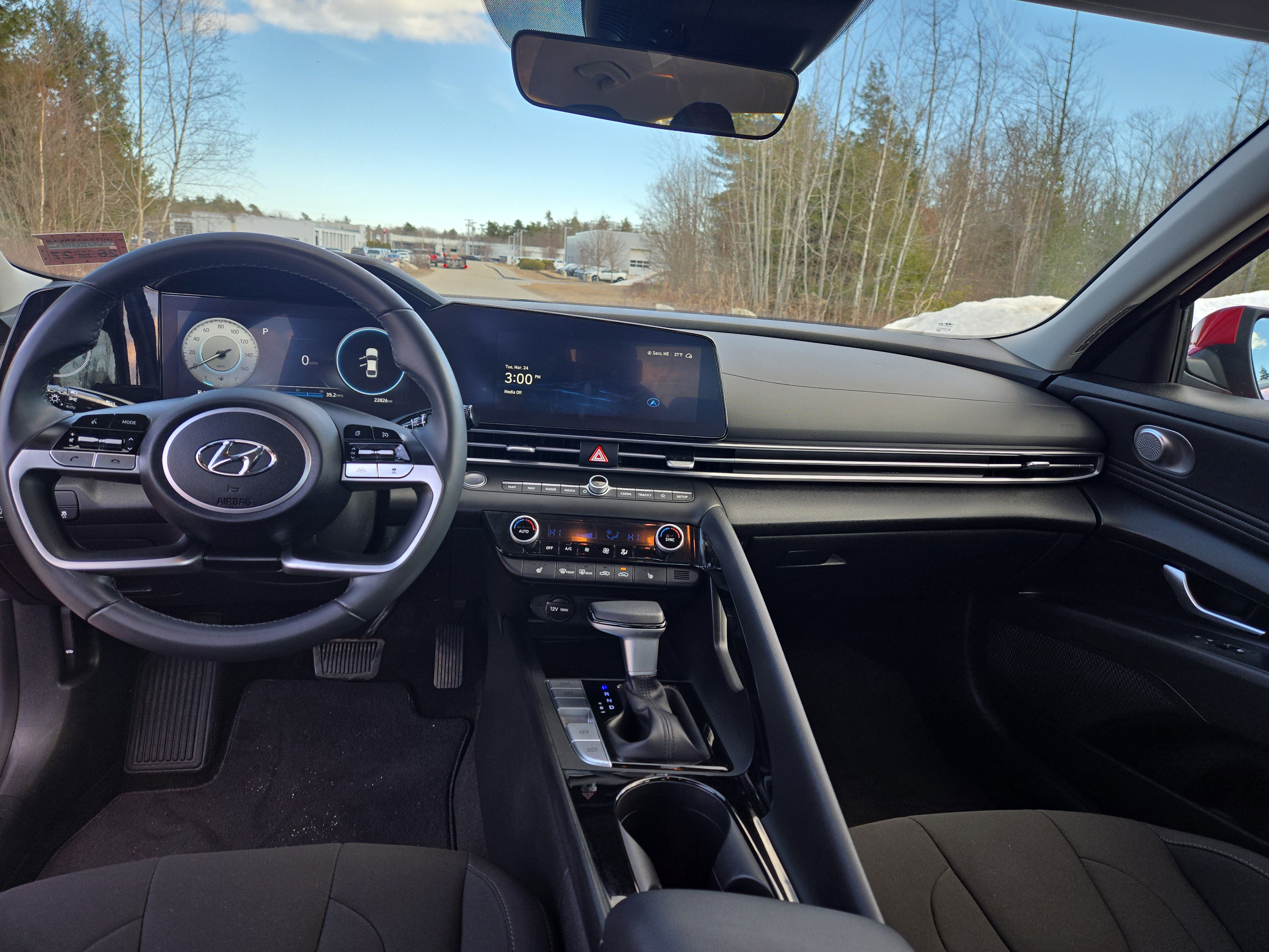 Used 2023 Hyundai Elantra SEL w/ Convenience Package image 18