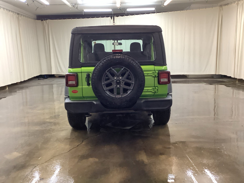 Used 2025 Jeep Wrangler Sport image 7
