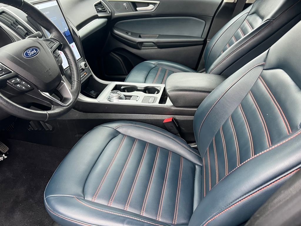 Used 2022 Ford Edge SEL w/ Sport Appearance Package image 9