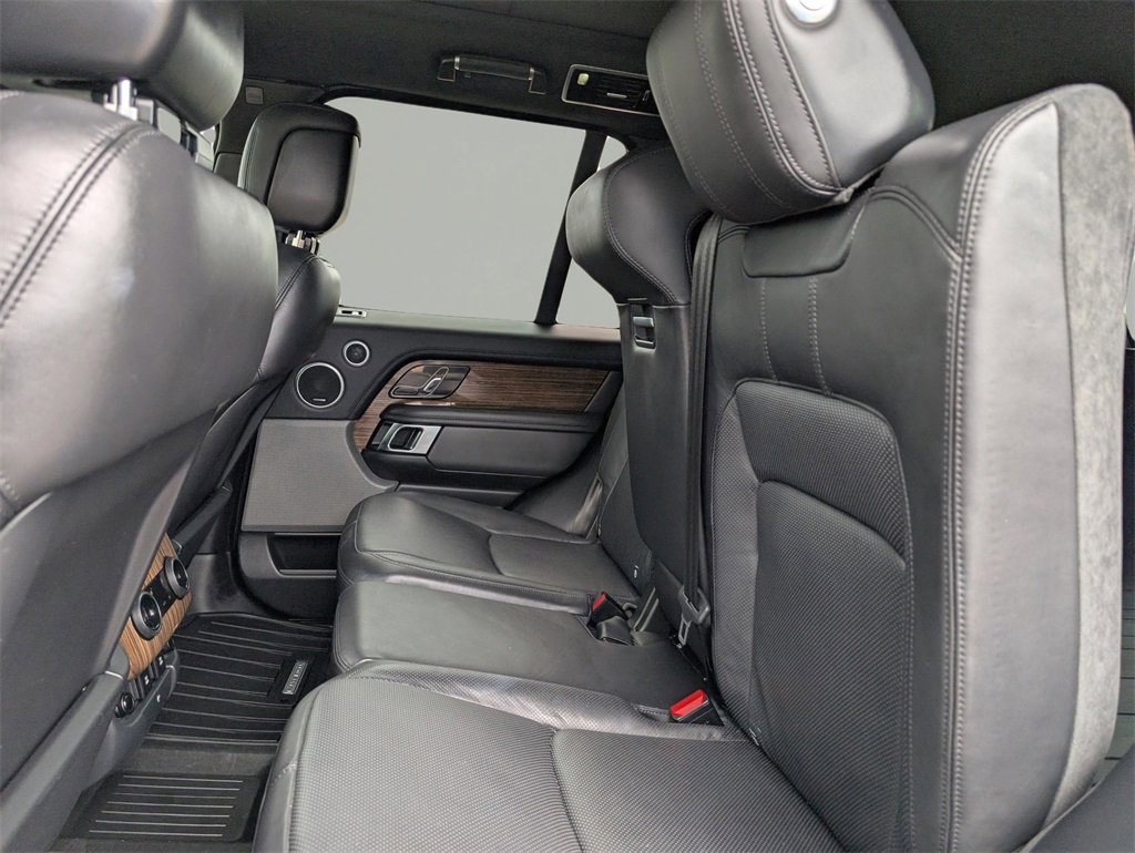 Used 2018 Land Rover Range Rover Supercharged image 14