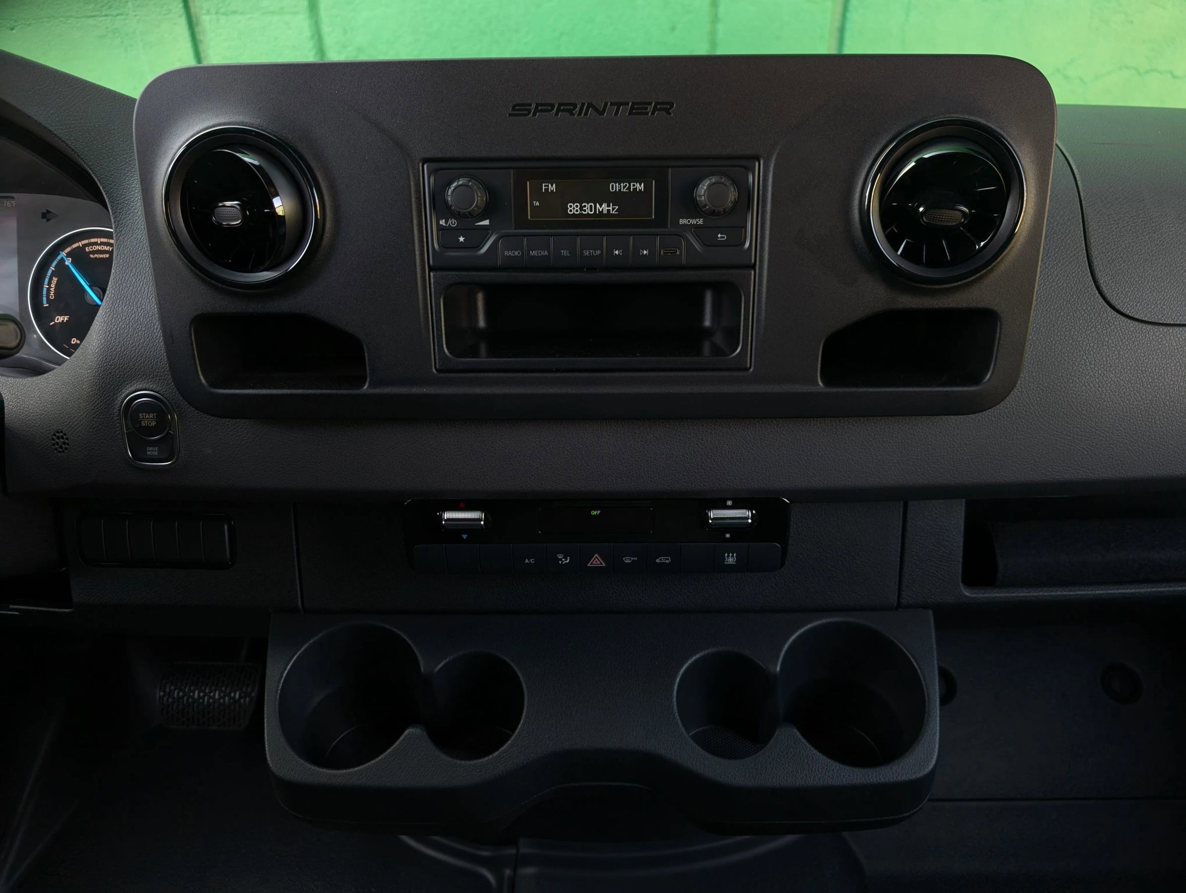 Used 2024 Mercedes-Benz eSprinter 170 Cargo image 26