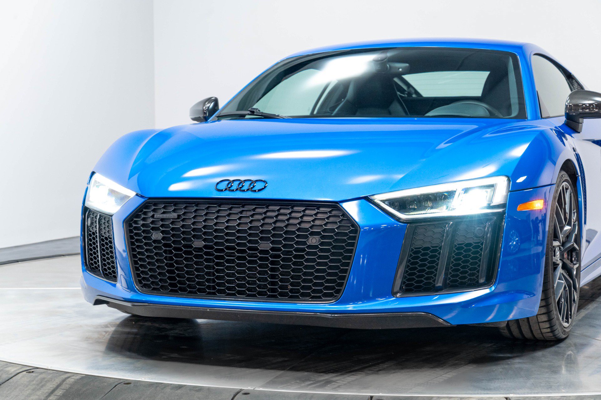 Used 2017 Audi R8 V10 plus AWD/4WD image 70