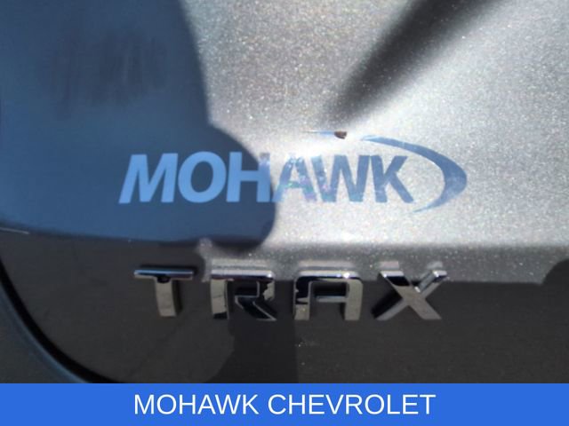 Used 2025 Chevrolet Trax LT w/ LT Convenience Package image 31