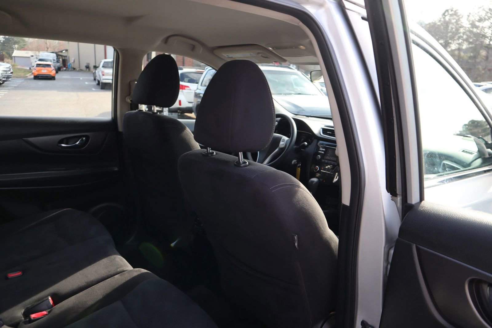 Used 2016 Nissan Rogue S image 18