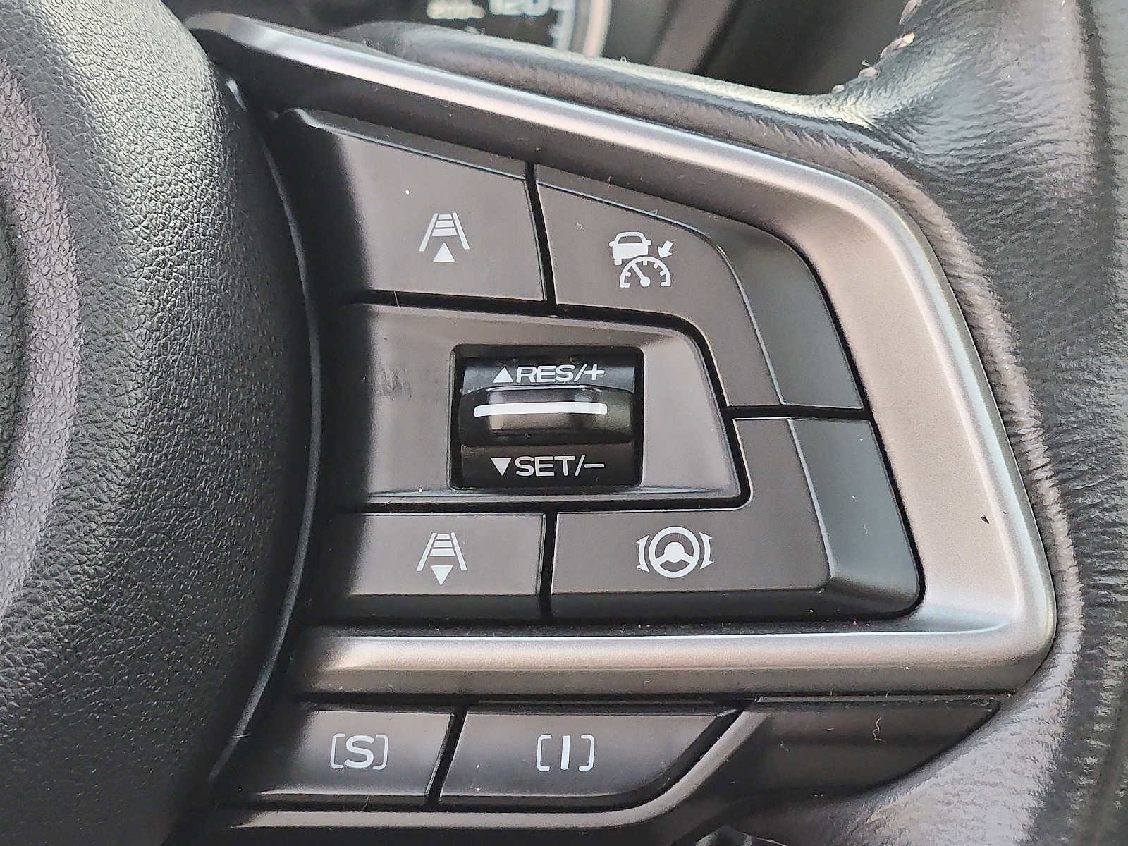 Used 2020 Subaru Forester Premium image 22