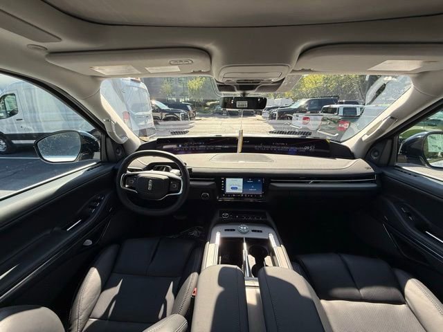 New 2025 Lincoln Navigator L Reserve image 8