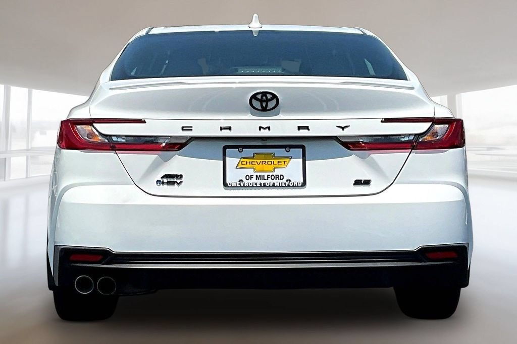 Used 2025 Toyota Camry SE w/ Convenience Package AWD/4WD image 5
