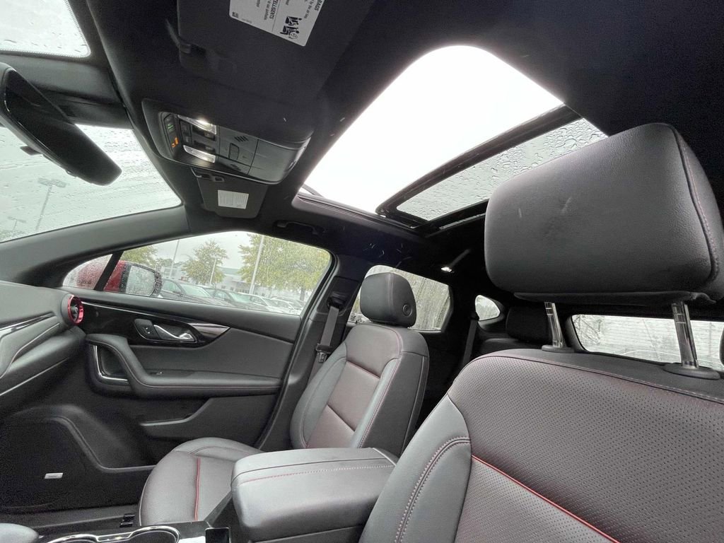Used 2025 Chevrolet Blazer RS w/ Driver Confidence II Package image 16