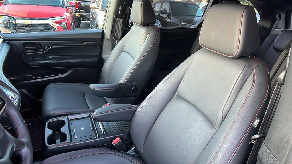 Used 2025 Honda Odyssey Sport-L image 15