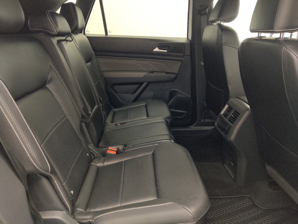 Used 2022 Volkswagen Atlas Cross Sport SE FWD image 19