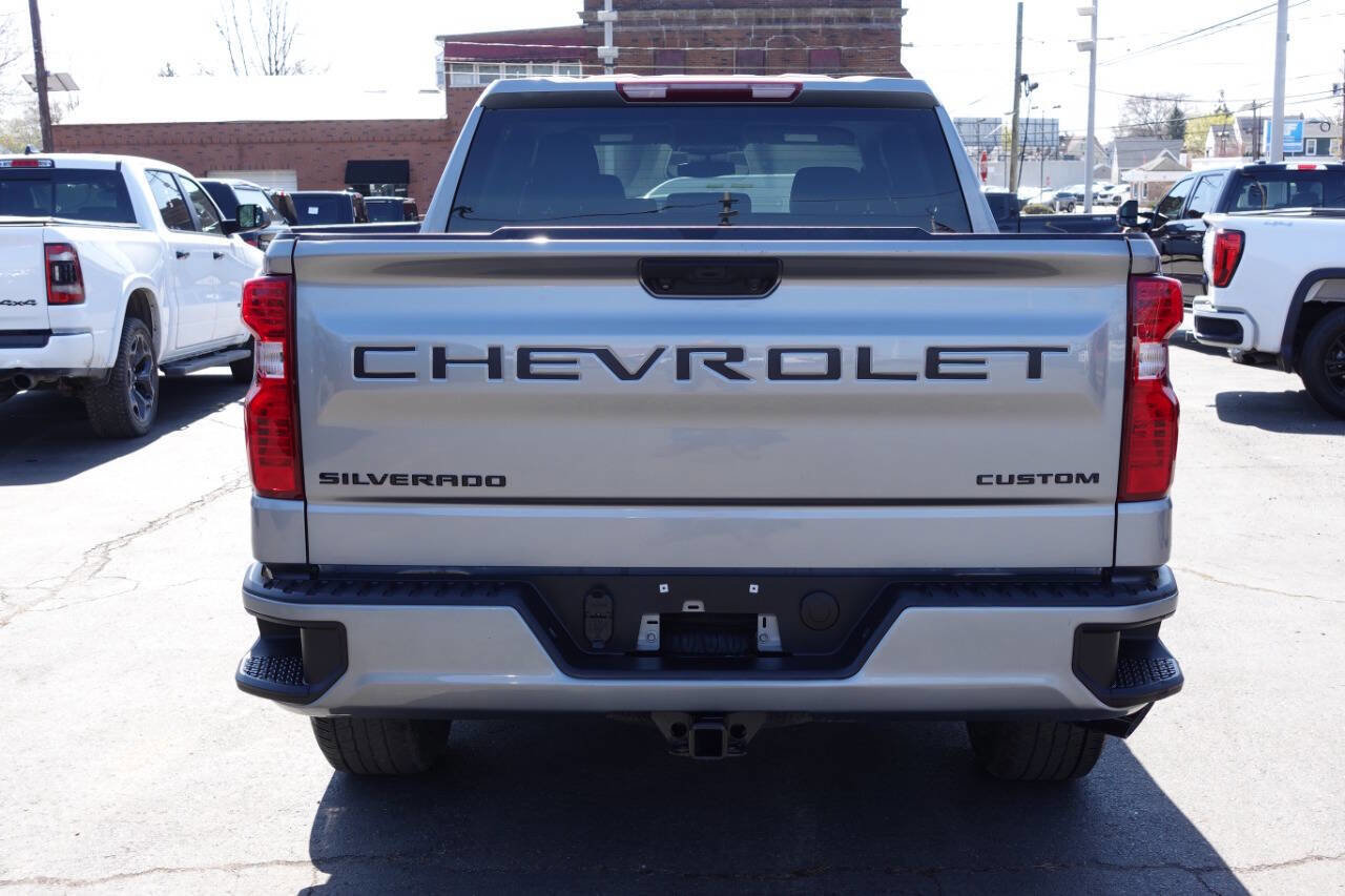 Used 2023 Chevrolet Silverado 1500 Custom w/ LPO, Dark Essentials Package image 7