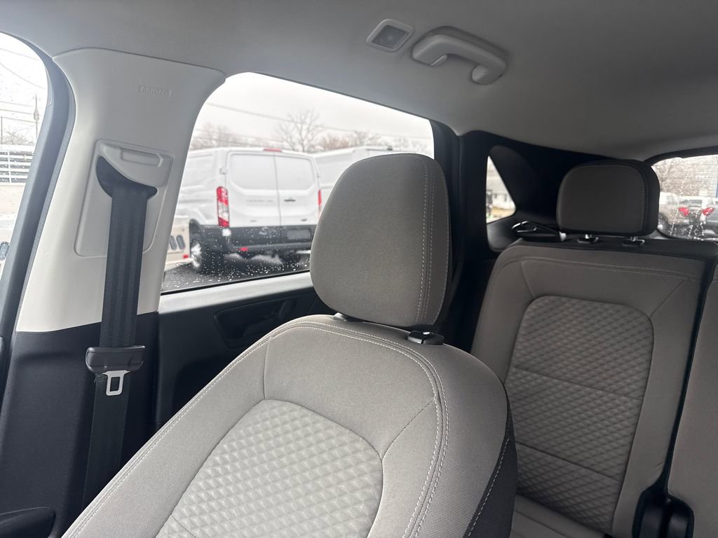 Used 2022 Ford Escape SE w/ Cold Weather Package image 34