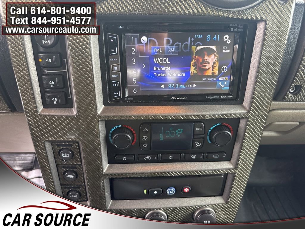 Used 2004 HUMMER H2 w/ Preferred Equipment Group AWD/4WD image 9