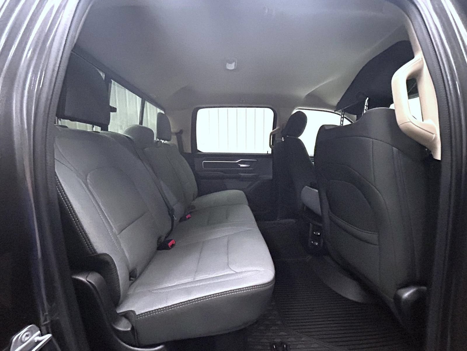 Used 2020 RAM 1500 Big Horn AWD/4WD image 18