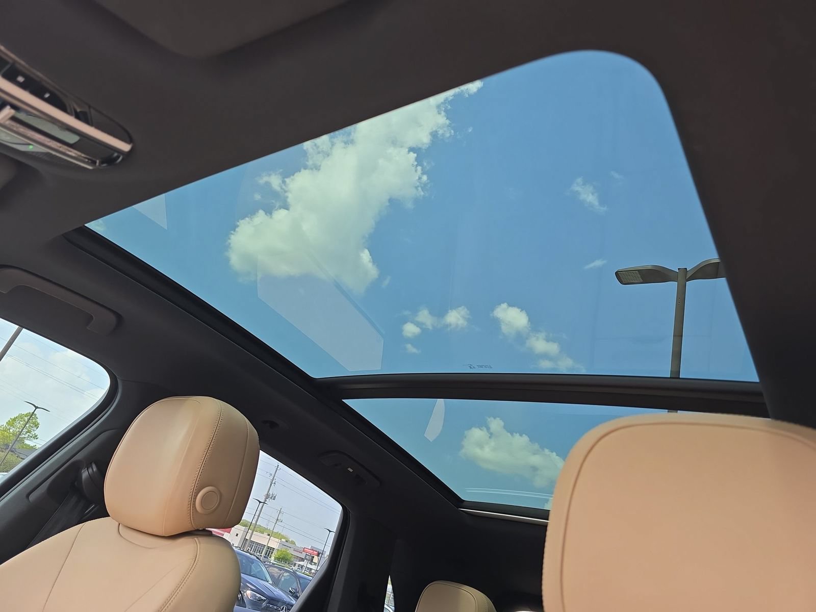 Certified 2023 Porsche Cayenne AWD/4WD image 21