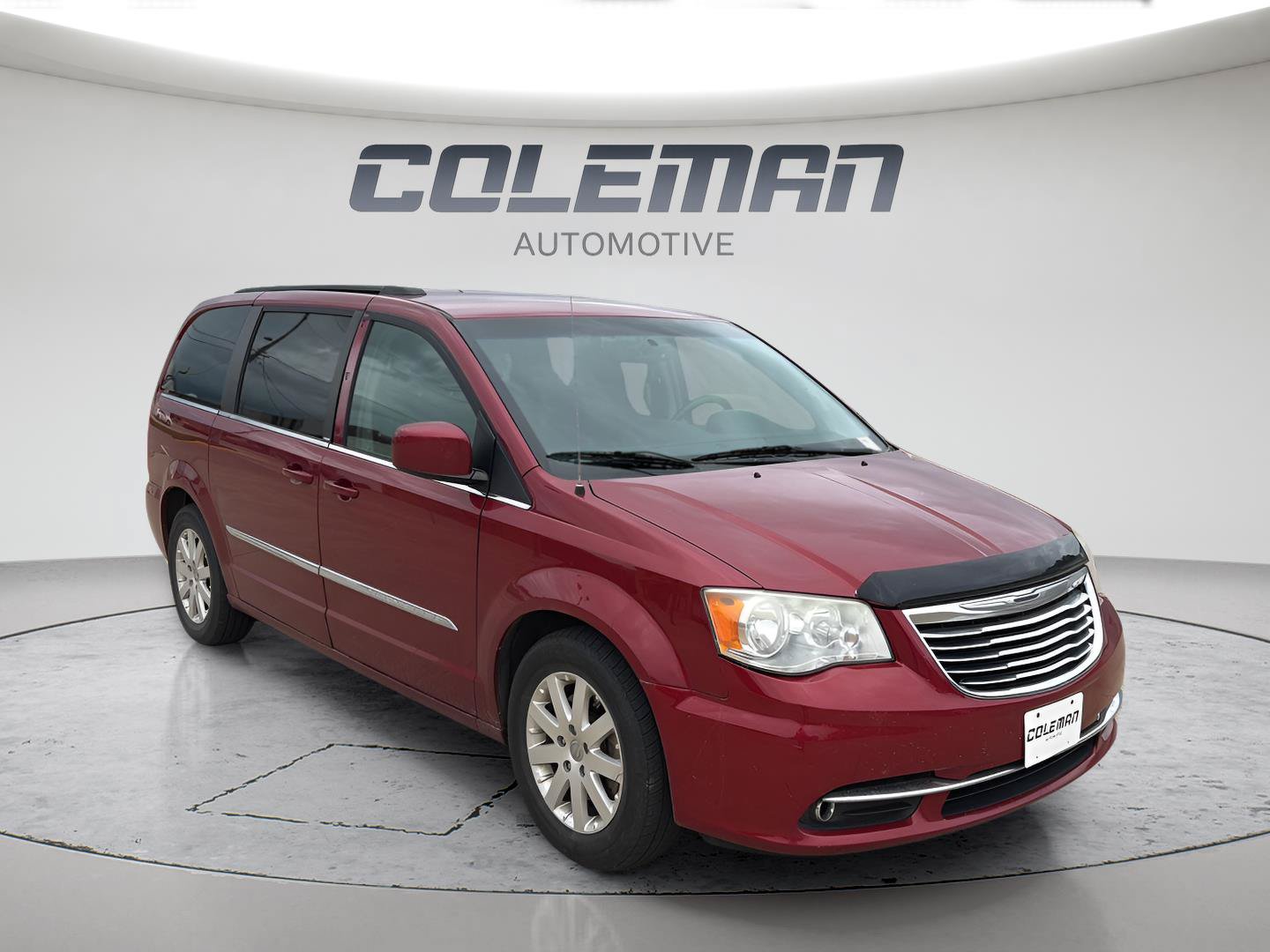 Used 2014 Chrysler Town & Country Touring FWD image 12
