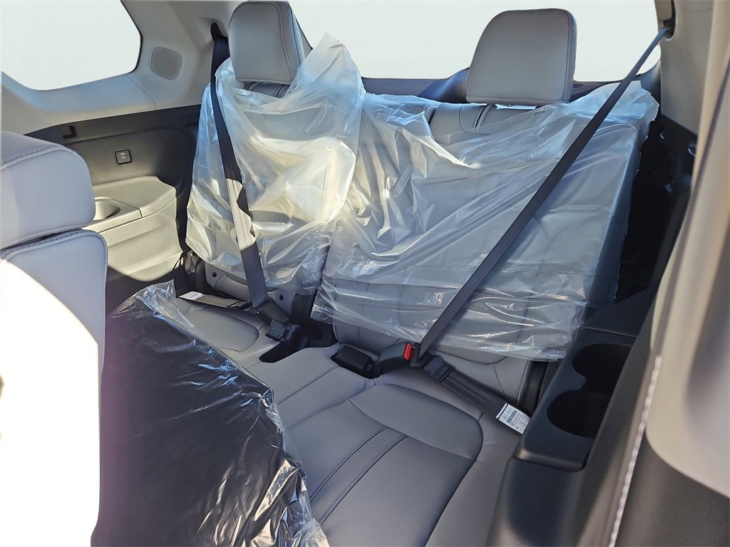 New 2025 Honda Pilot Touring image 24