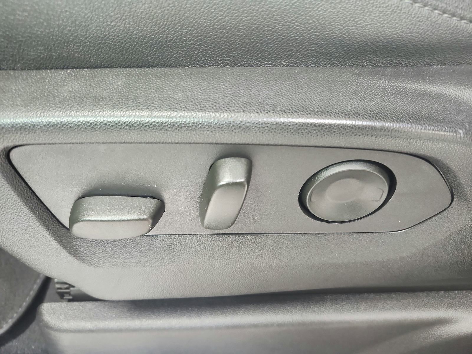 Used 2023 Chevrolet Tahoe LT RWD image 20