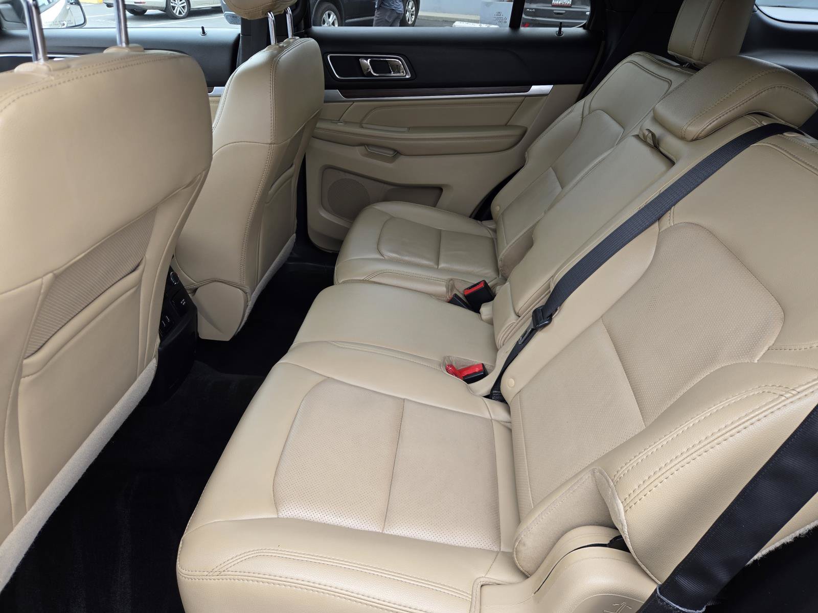 Used 2017 Ford Explorer Limited FWD image 25
