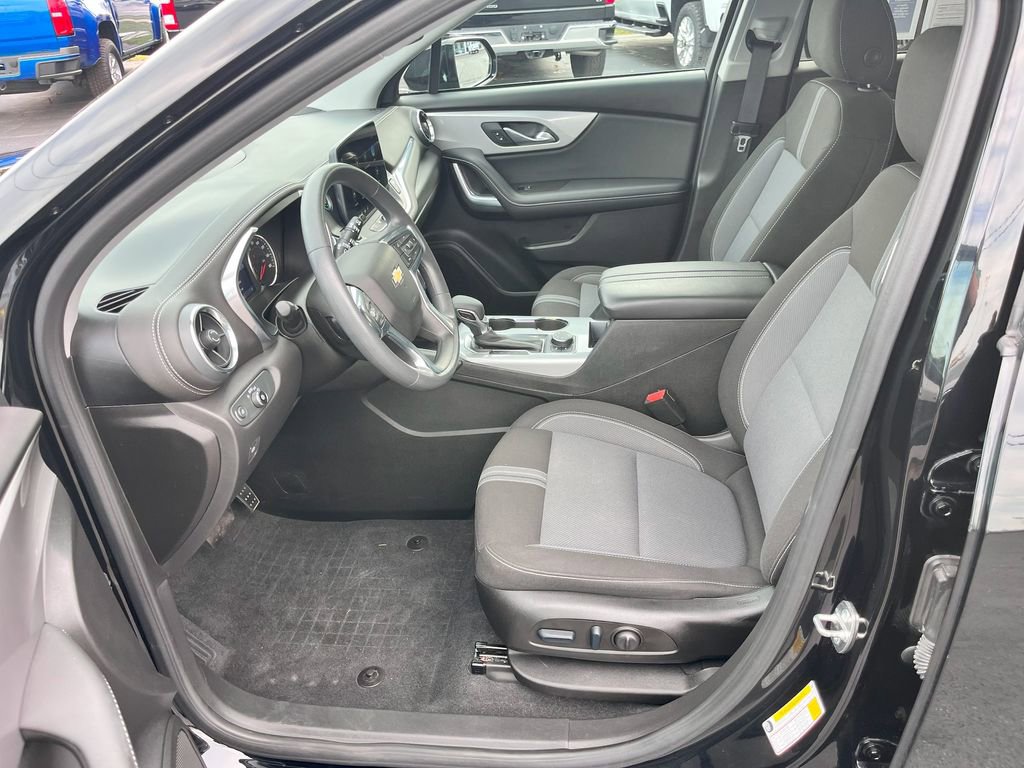 Certified 2023 Chevrolet Blazer LT w/ Midnight/Sport Edition image 13