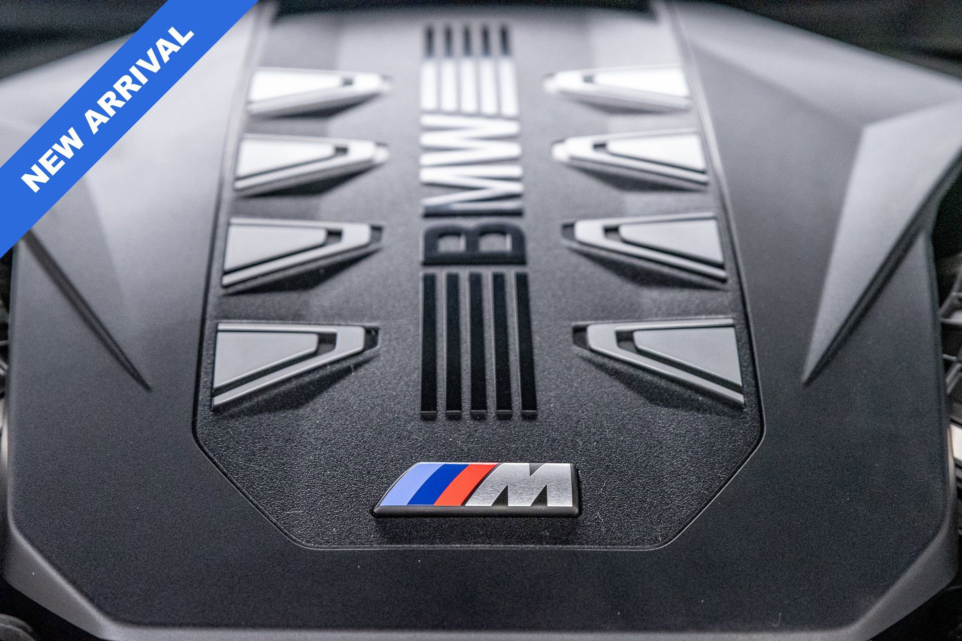 Used 2025 BMW X7 M60i w/ Executive Package image 46