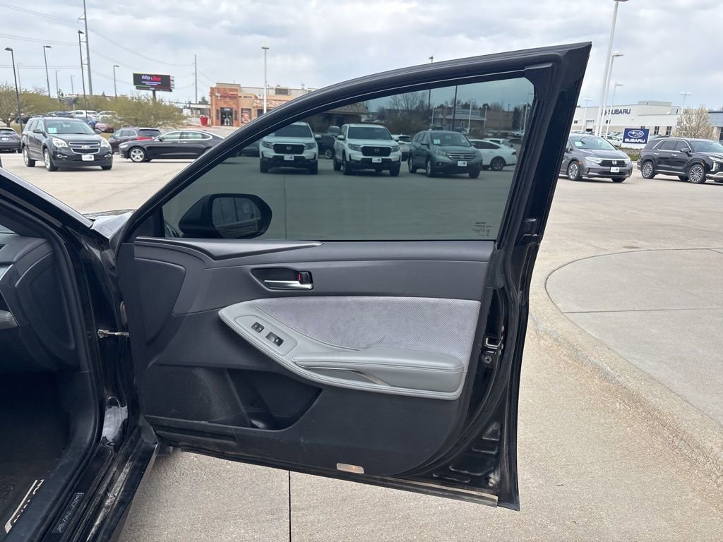 Used 2019 Toyota Avalon XSE w/ Protection Package FWD image 26