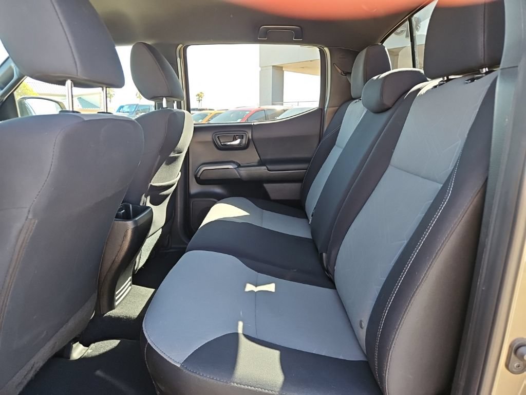 Used 2020 Toyota Tacoma TRD Off-Road w/ Technology Package AWD/4WD image 20