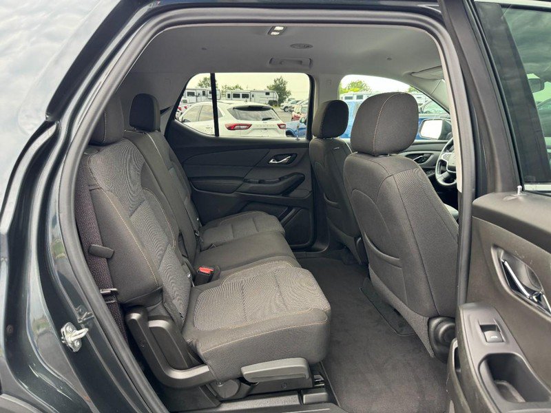 Used 2021 Chevrolet Traverse LT FWD image 11