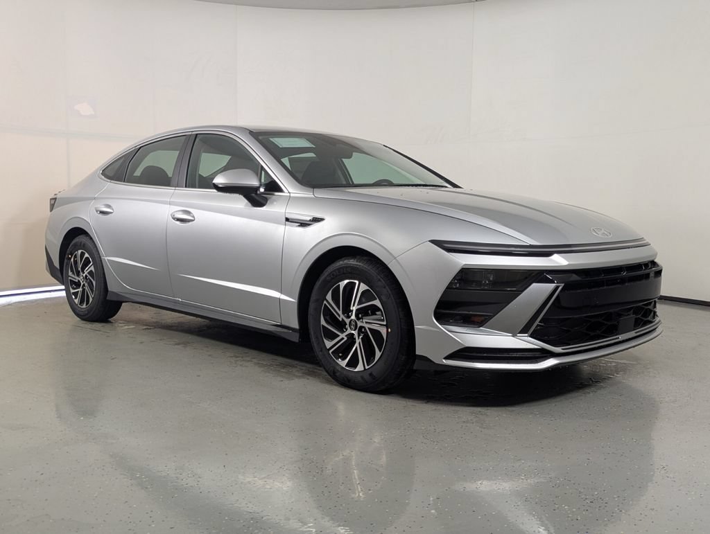 New 2026 Hyundai Sonata Blue FWD image 1