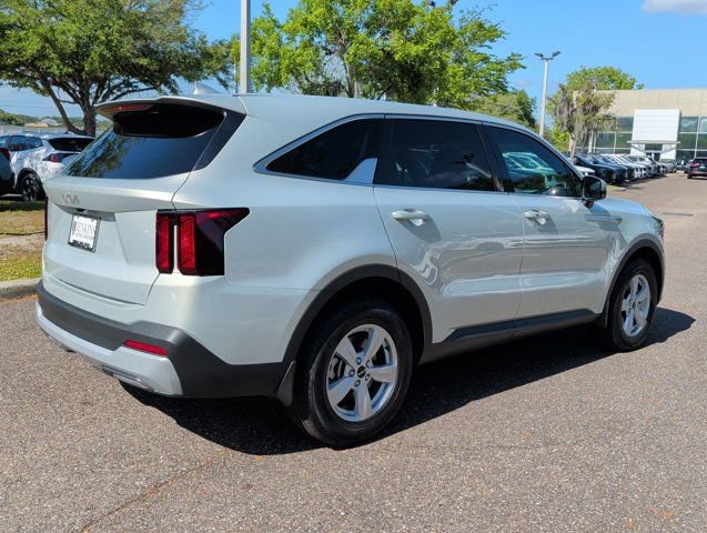 New 2026 Kia Sorento LX image 3