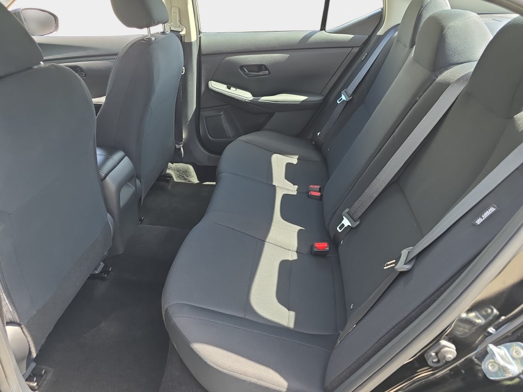 Used 2025 Nissan Sentra S FWD image 17