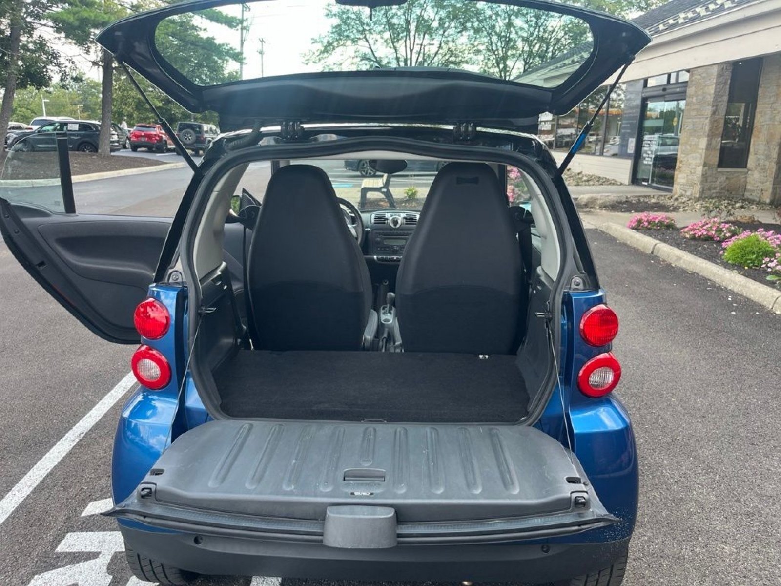 Used 2009 smart fortwo pure RWD image 17