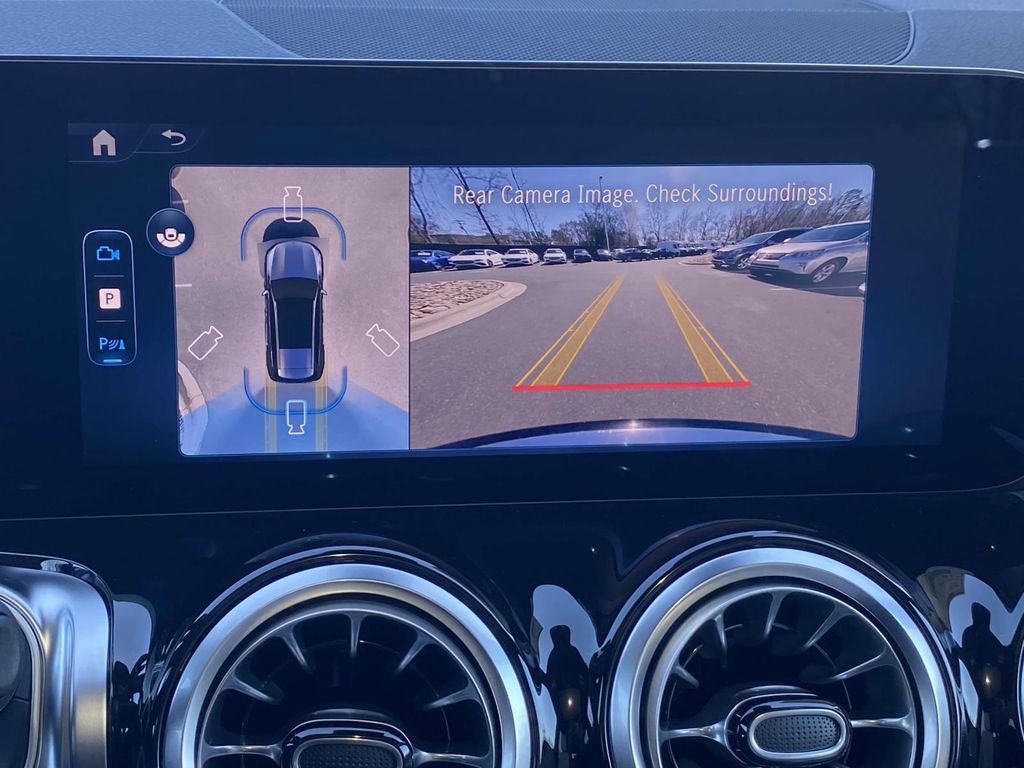 Certified 2025 Mercedes-Benz GLB 250 image 29