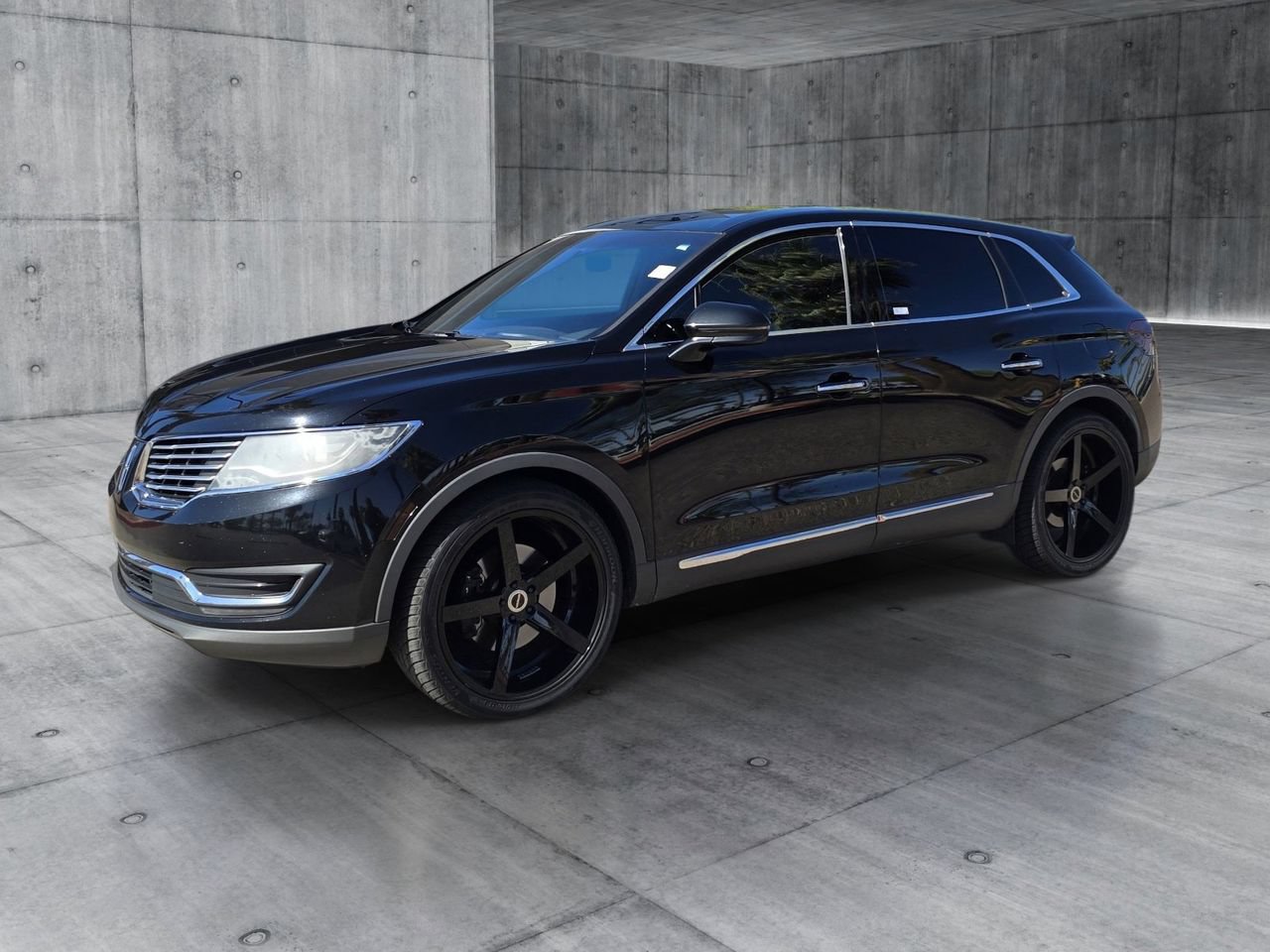 Used 2016 Lincoln MKX Select w/ Select Plus Package FWD image 43