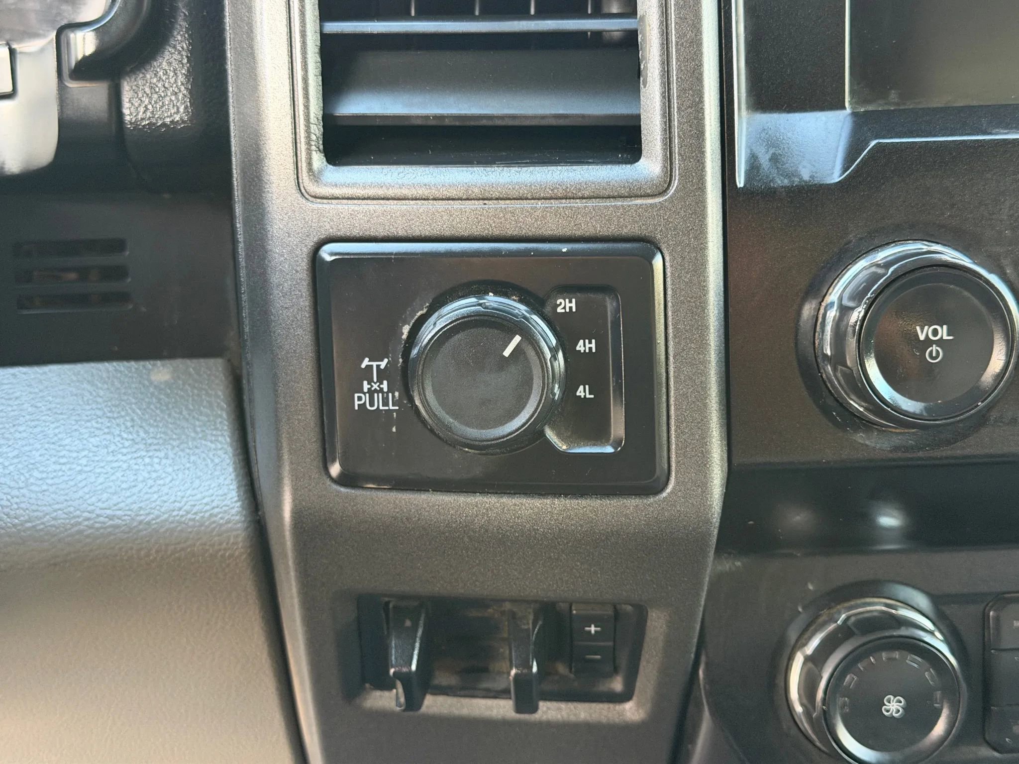 Used 2021 Ford F250 XL w/ Power Equipment Group AWD/4WD image 14