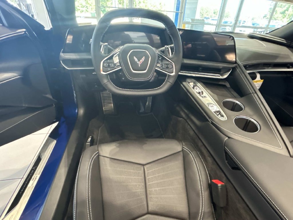 New 2027 Chevrolet Corvette Stingray Convertible w/ Z51 Performance Package RWD image 10