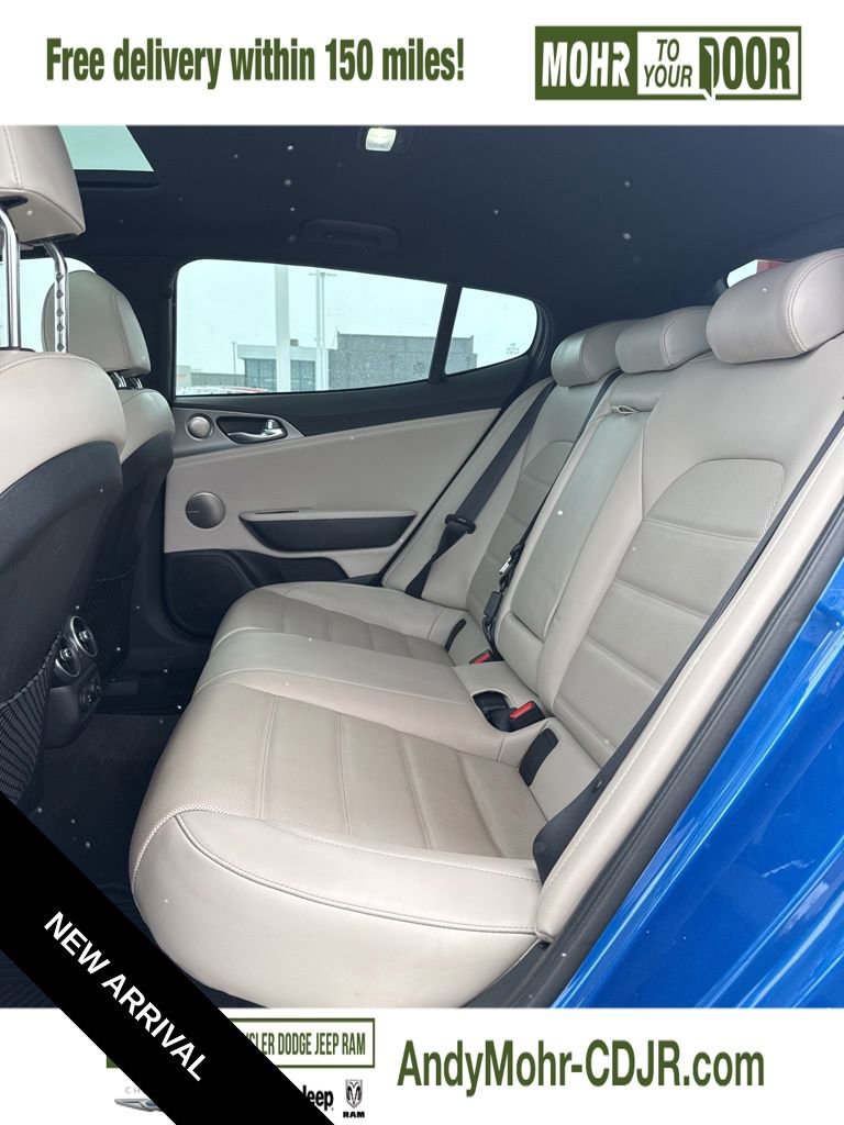 Used 2018 Kia Stinger GT2 image 24