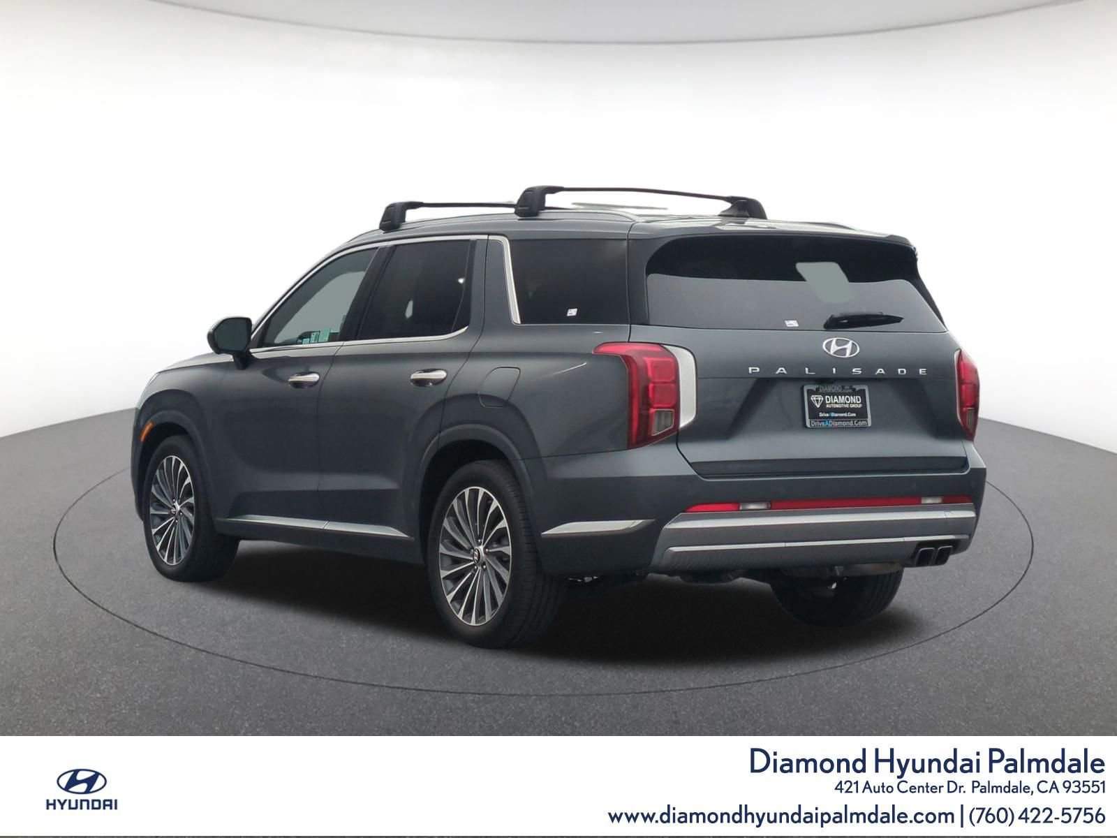Used 2024 Hyundai Palisade Calligraphy image 5