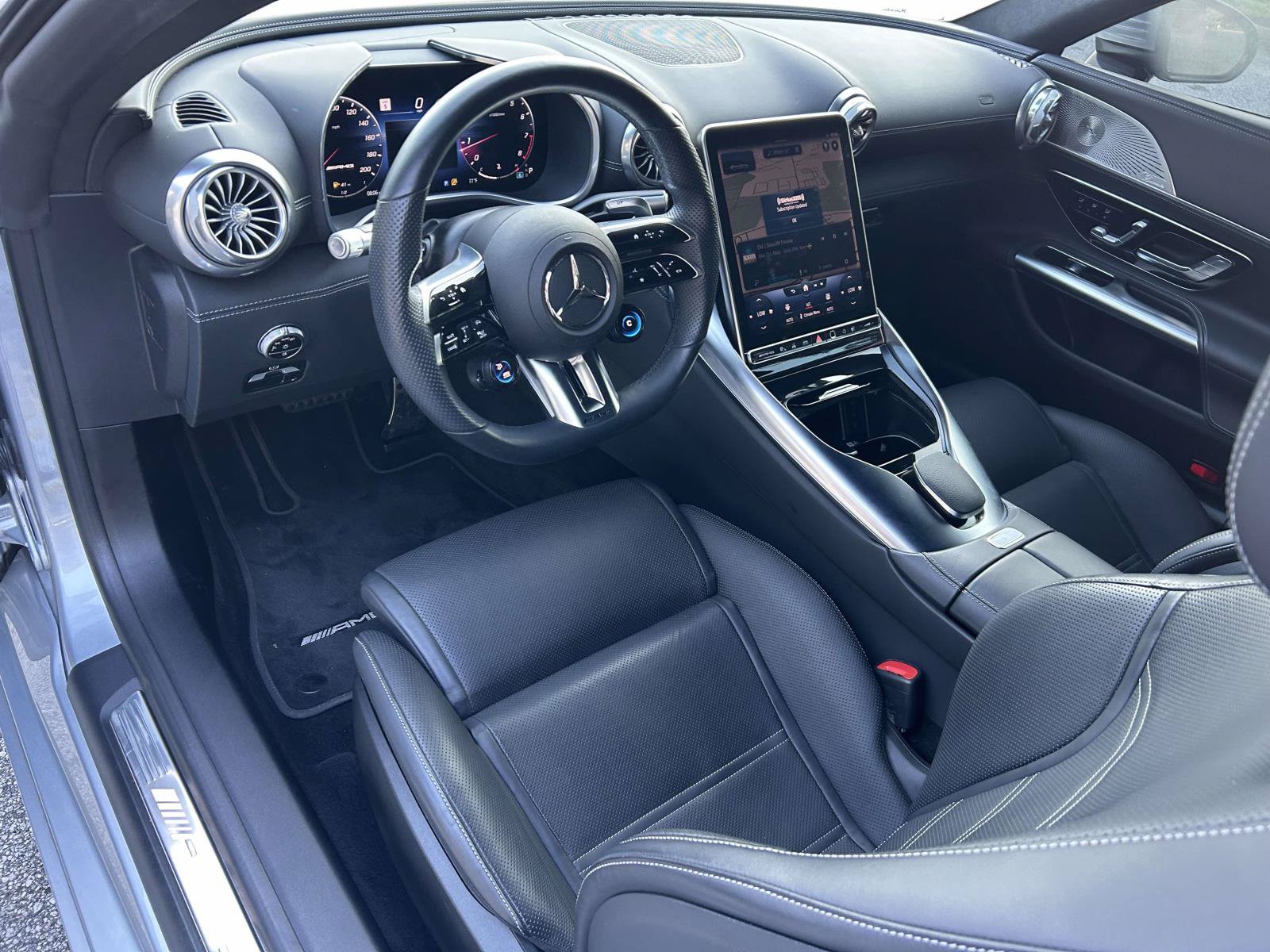Certified 2022 Mercedes-Benz SL 55 AMG 4MATIC image 30