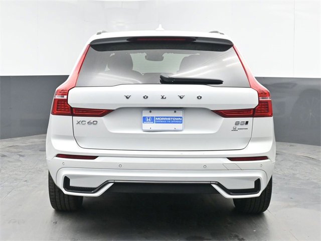 Used 2024 Volvo XC60 B5 Plus image 9