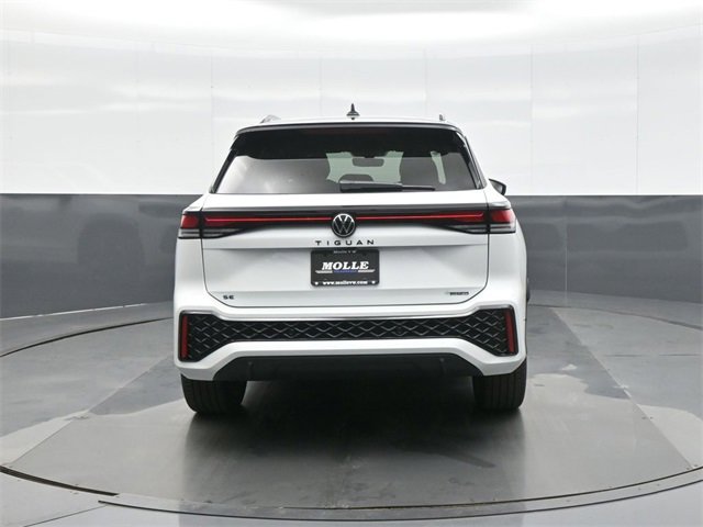 New 2026 Volkswagen Tiguan SE R-Line image 6