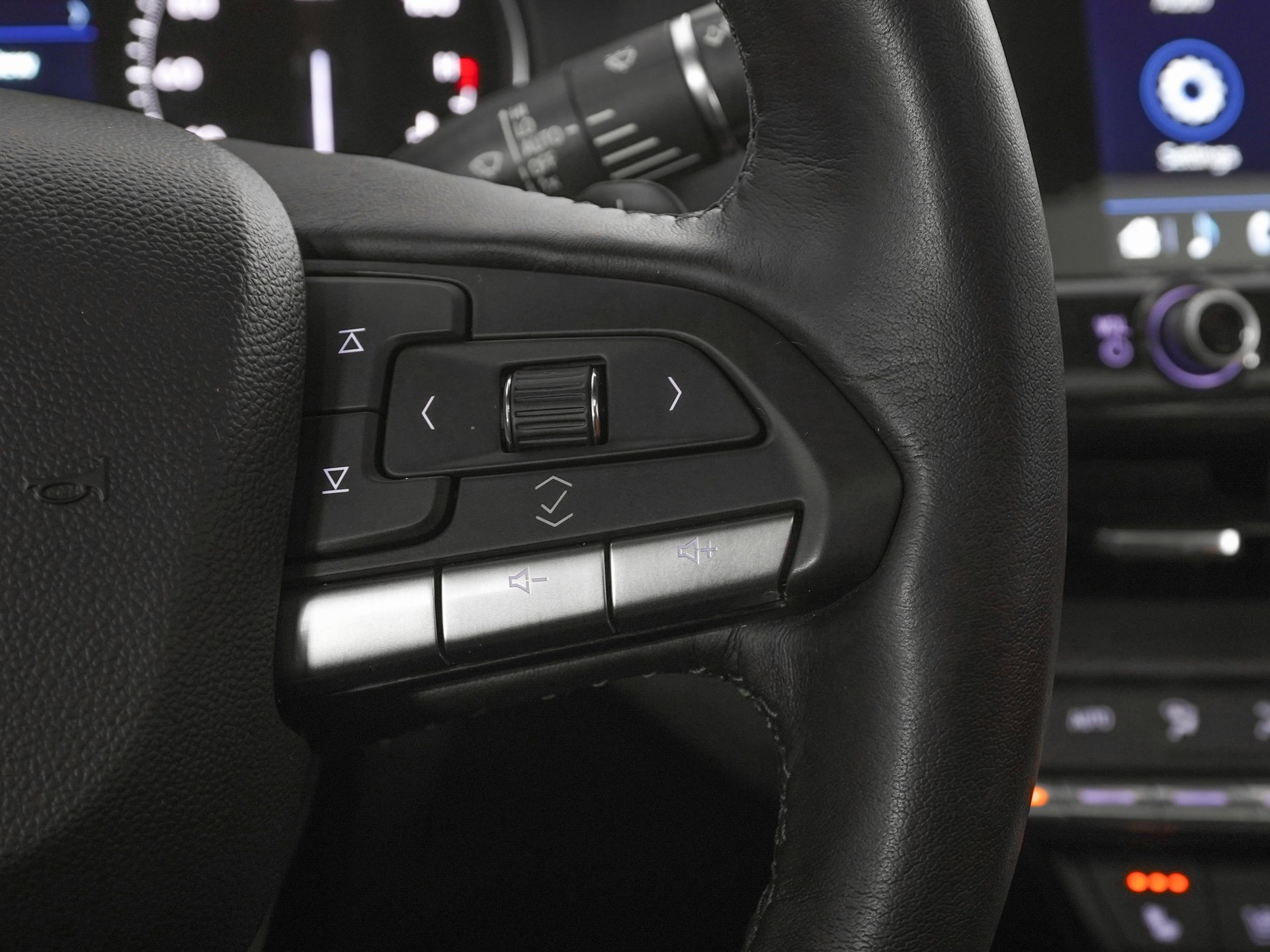 Used 2025 Cadillac CT4 Premium Luxury image 20