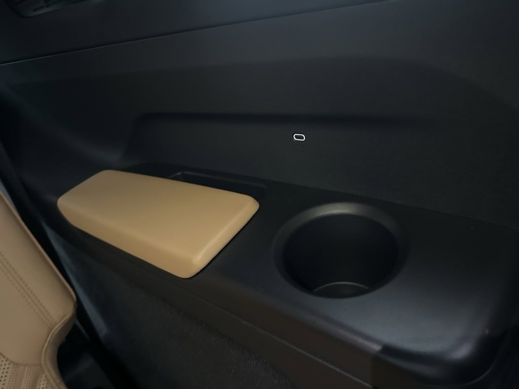 Used 2025 Cadillac Escalade IQ Sport 2 image 43