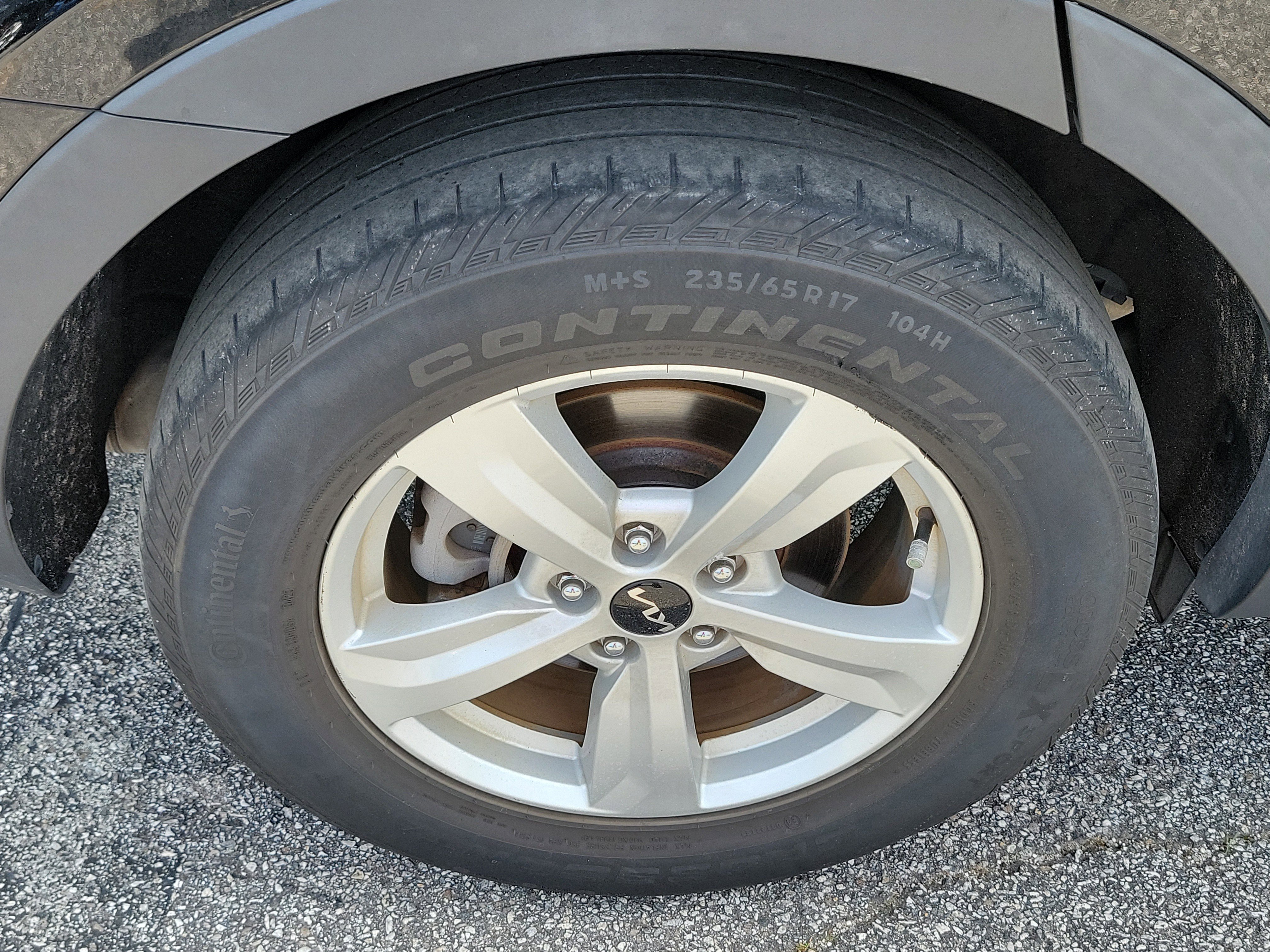 Used 2023 Kia Sorento LX image 7